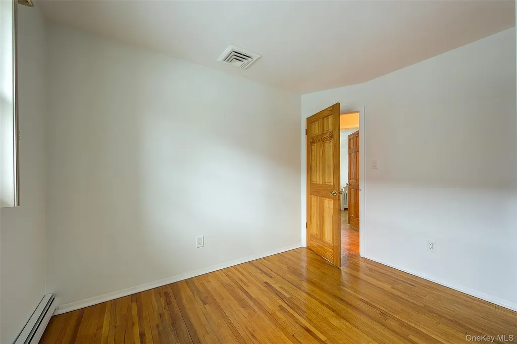 98 Union Place Lynbrook NY 11563