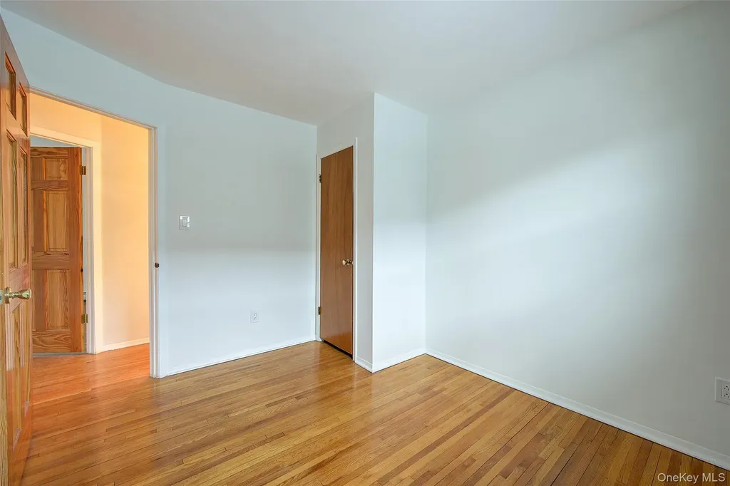 98 Union Place Lynbrook NY 11563