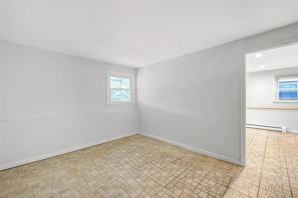98 Union Place Lynbrook NY 11563