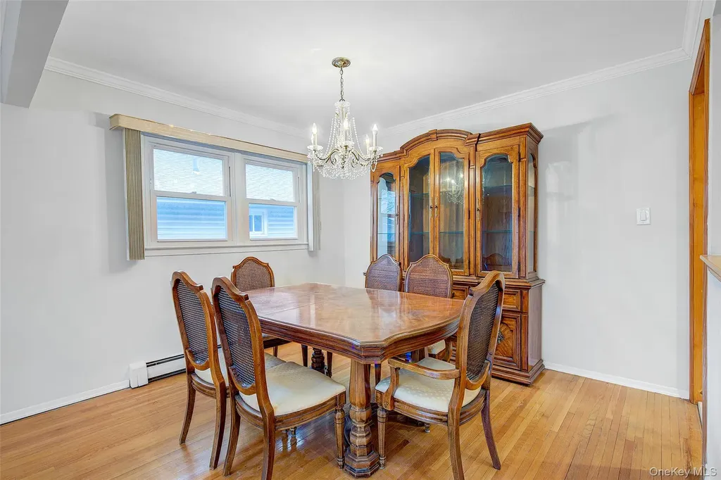 98 Union Place Lynbrook NY 11563