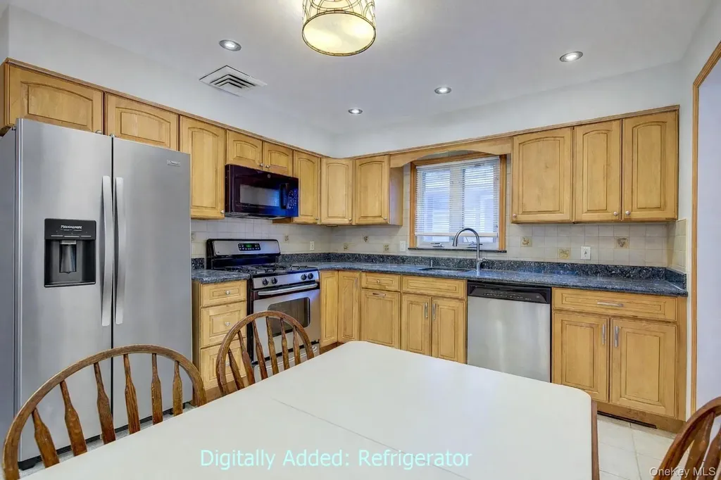 98 Union Place Lynbrook NY 11563