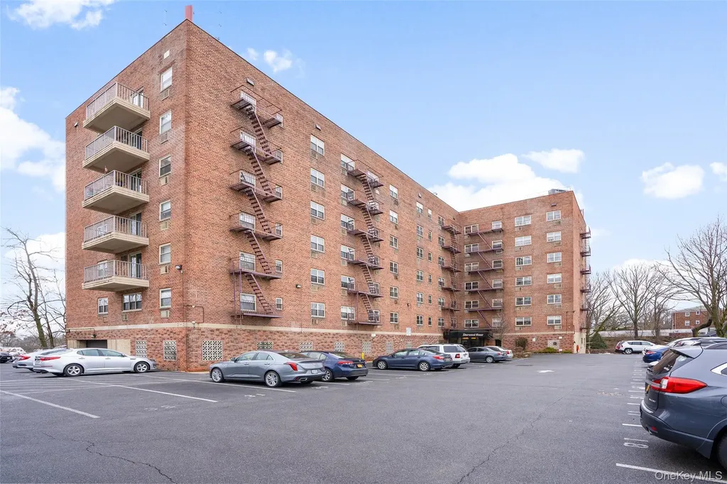 20 Secor Place Yonkers NY 10704