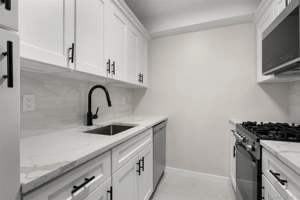 20 Secor Place Yonkers NY 10704