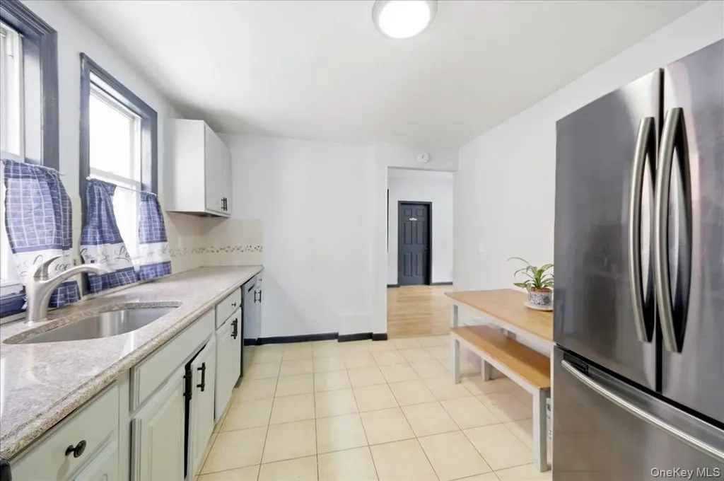 4423 Mundy Lane Bronx NY 10466