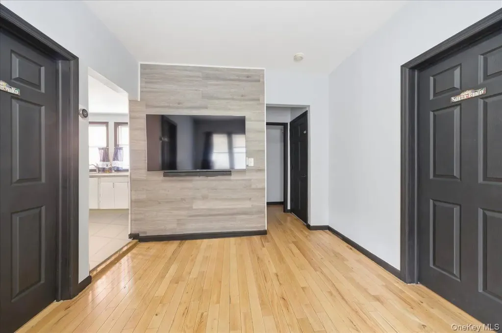 4423 Mundy Lane Bronx NY 10466
