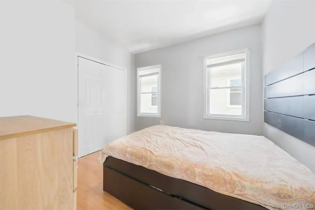 4423 Mundy Lane Bronx NY 10466