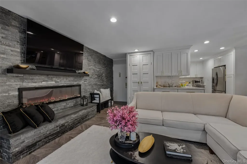 10-10 166th Street Beechhurst NY 11357