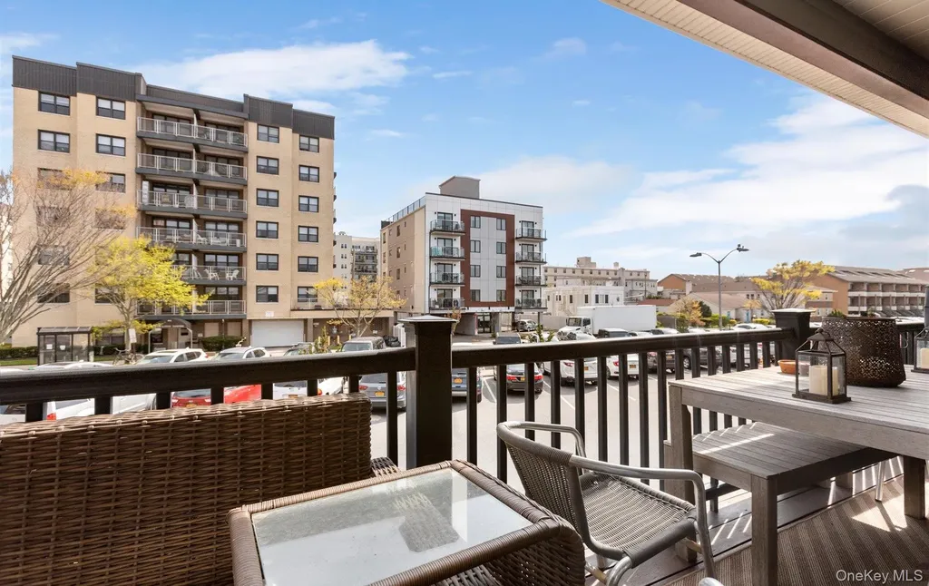 847 E Broadway Long Beach NY 11561