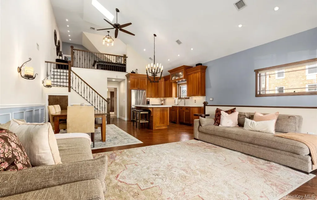 847 E Broadway Long Beach NY 11561
