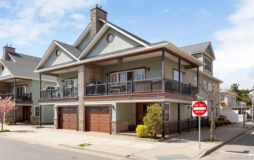 847 E Broadway Long Beach NY 11561
