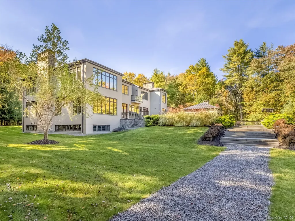 61 Top Ridge Trail White Lake NY 12786