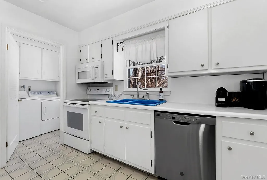 56 Glenvue Drive Carmel NY 10512