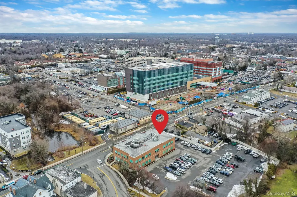 180 E Main Street Bay Shore NY 11706
