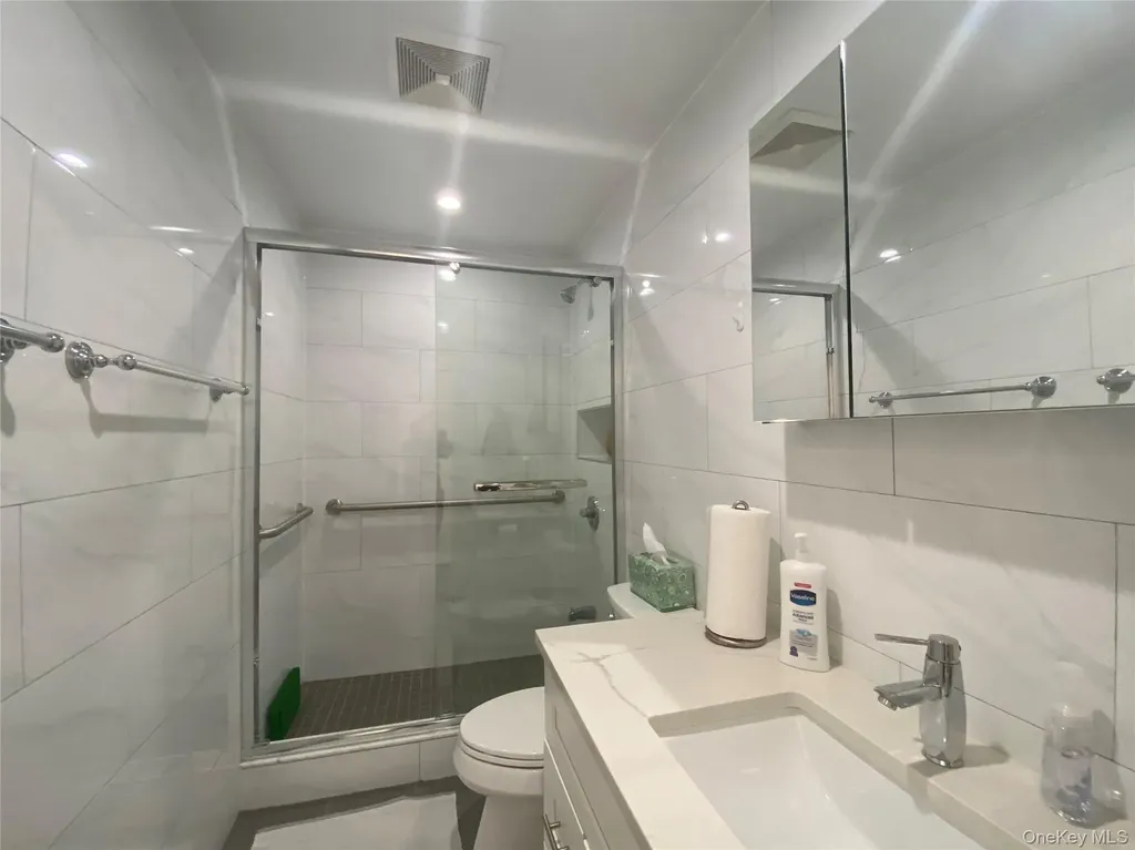 83 Roundtop Road Yonkers NY 10710