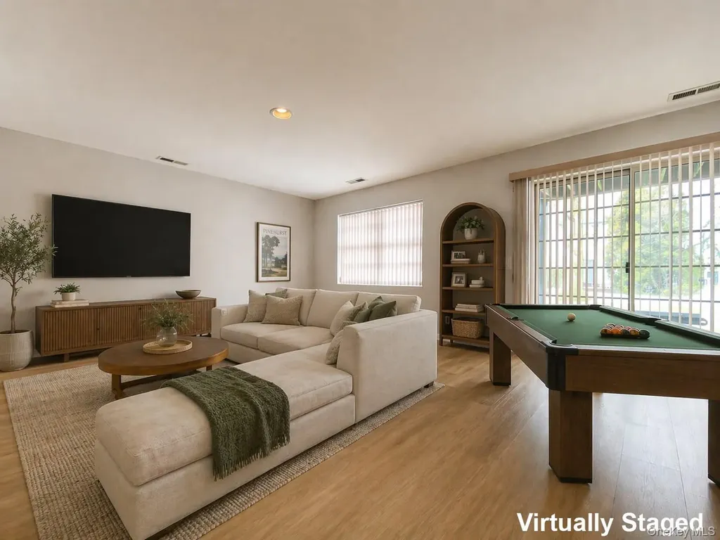 83 Roundtop Road Yonkers NY 10710