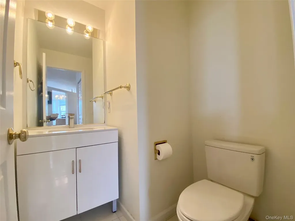83 Roundtop Road Yonkers NY 10710