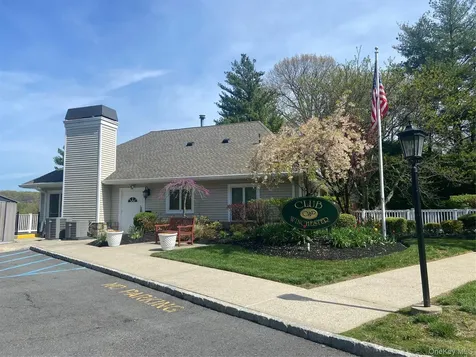 83 Roundtop Road Yonkers NY 10710