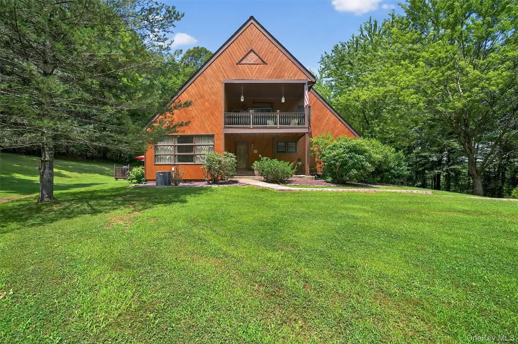 41 Hickory Hill Road Newburgh NY 12550