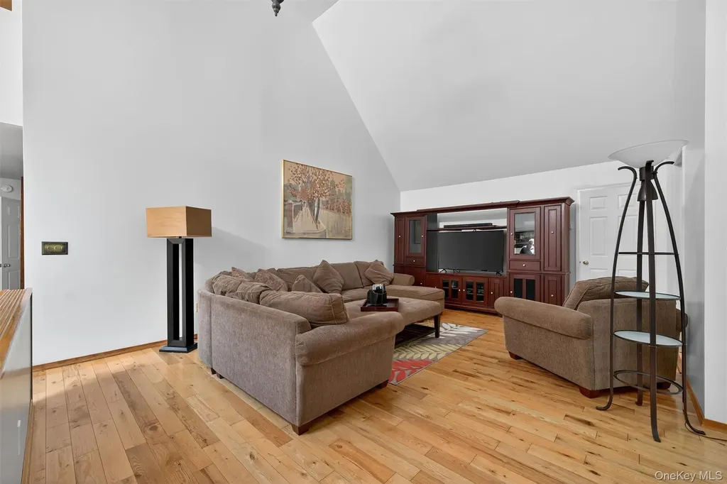 41 Hickory Hill Road Newburgh NY 12550