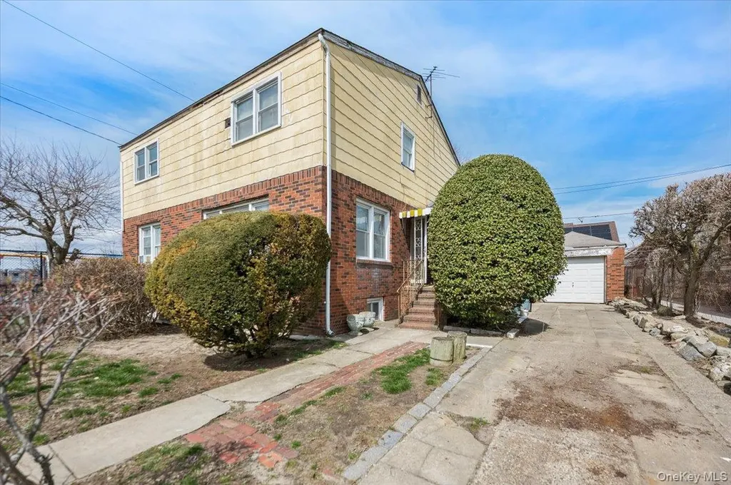 15 E Hudson Street Long Beach NY 11561