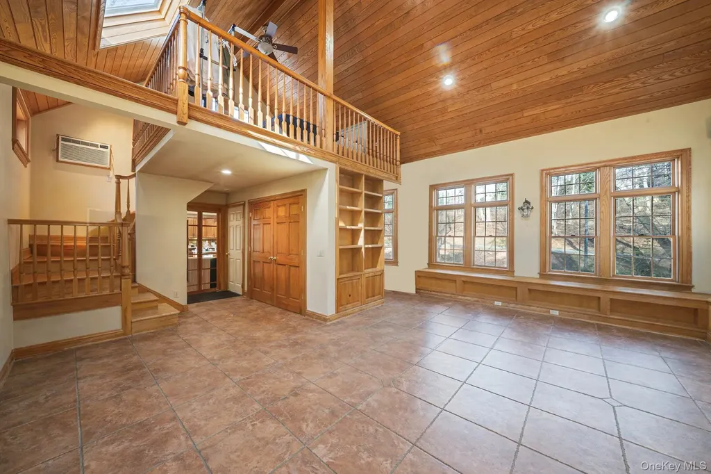 1 Spring Hollow Road Nissequogue NY 11780