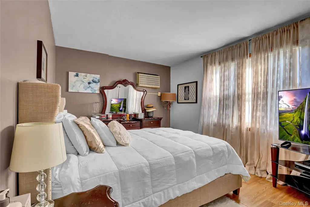 150-27 16th Road Whitestone NY 11357