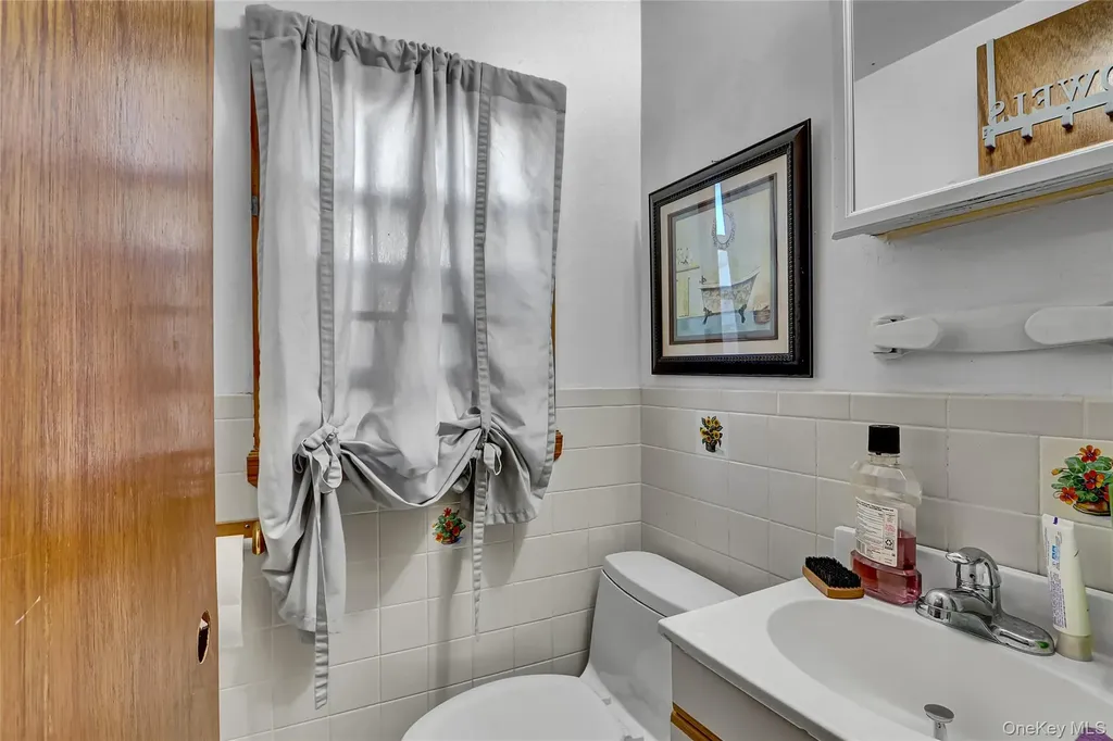 150-27 16th Road Whitestone NY 11357