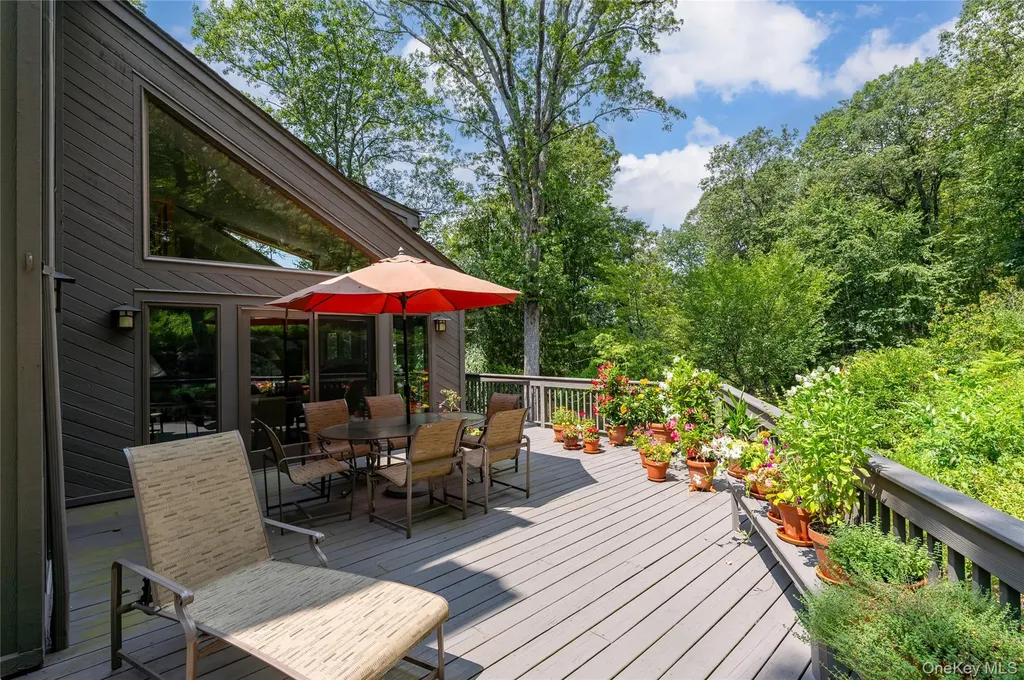 46 Oregon Road Armonk NY 10504