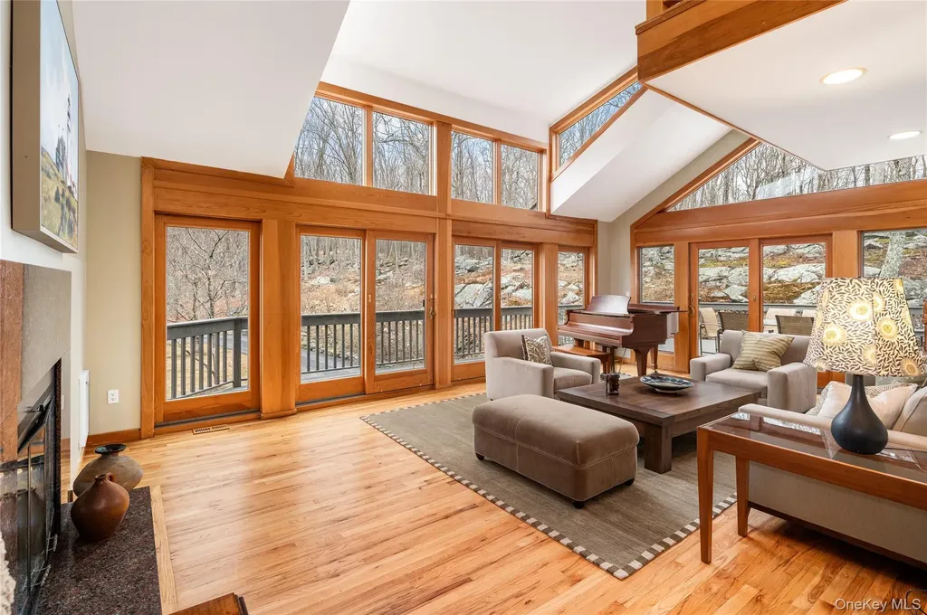 46 Oregon Road Armonk NY 10504