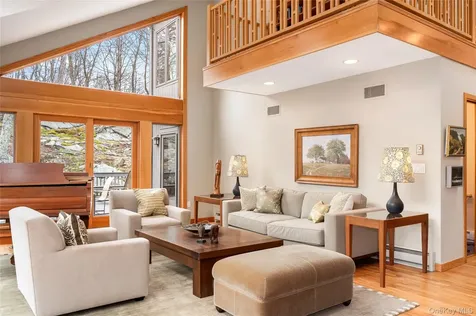 46 Oregon Road Armonk NY 10504