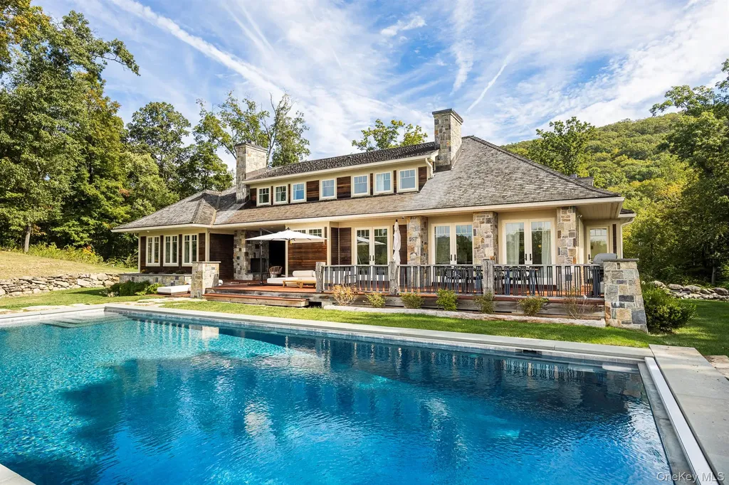 121 Quaker Hill Road Pawling NY 12564