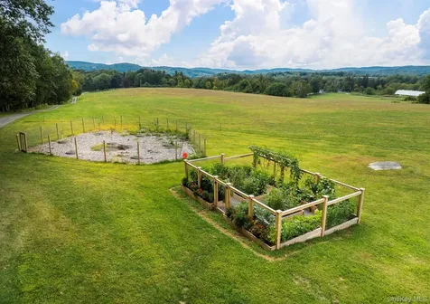 121 Quaker Hill Road Pawling NY 12564