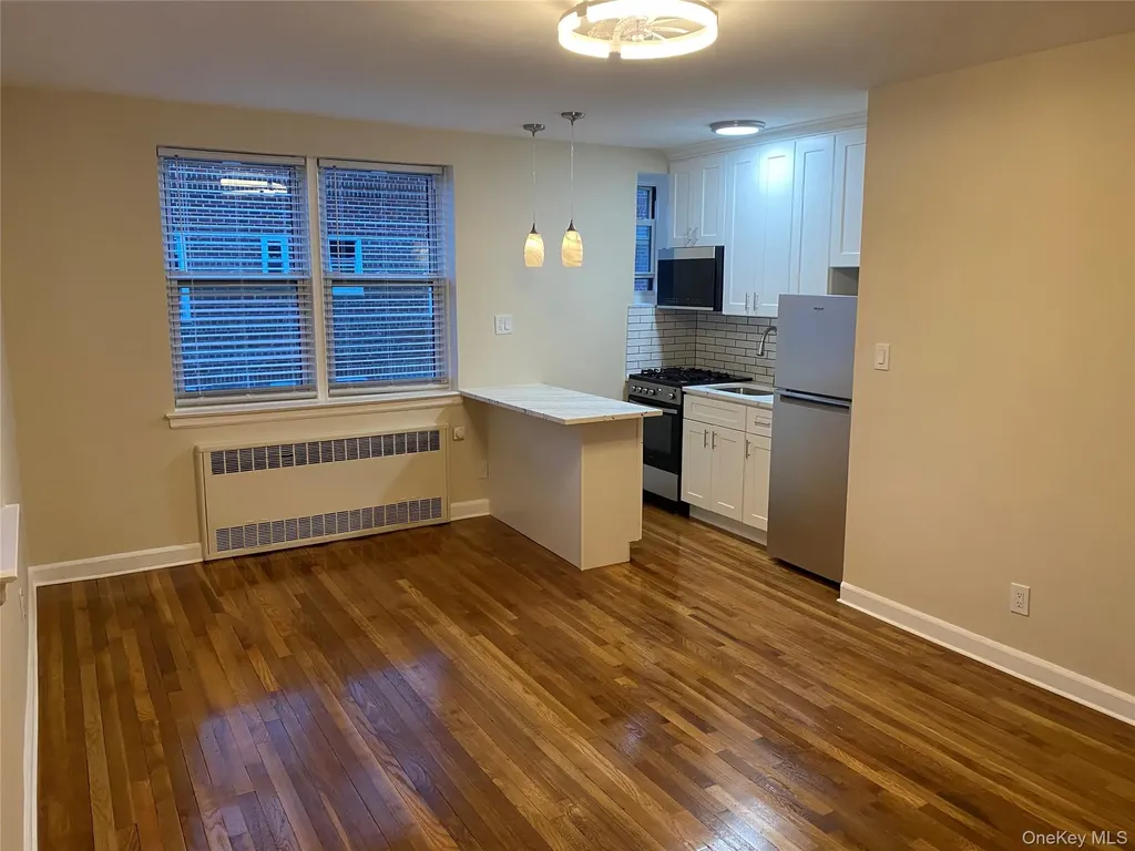 32 Cathedral Avenue Hempstead NY 11550