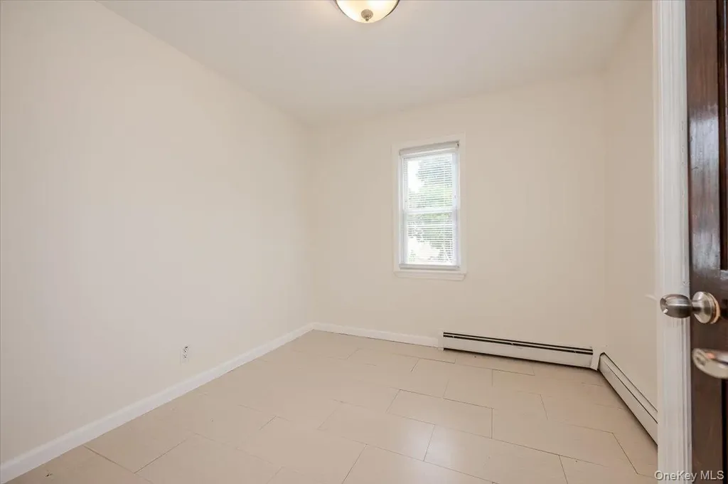 487 5th Avenue Cedarhurst NY 11516
