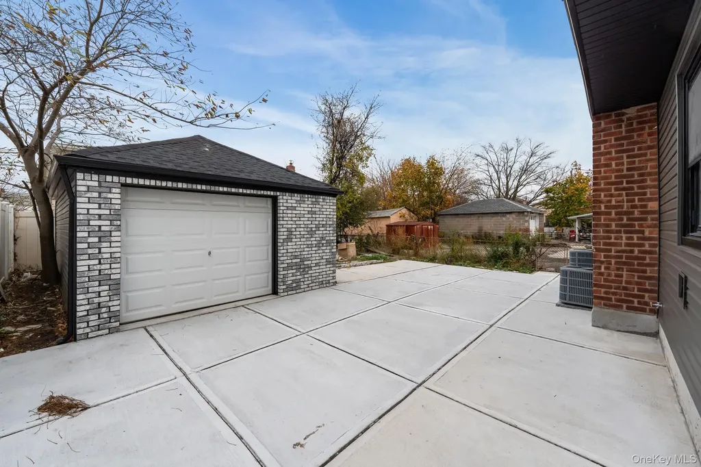 24149 148th Drive Rosedale NY 11422