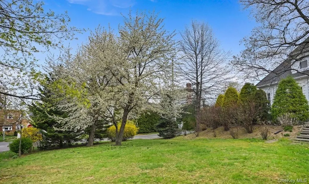 60 Greenridge Avenue White Plains NY 10605