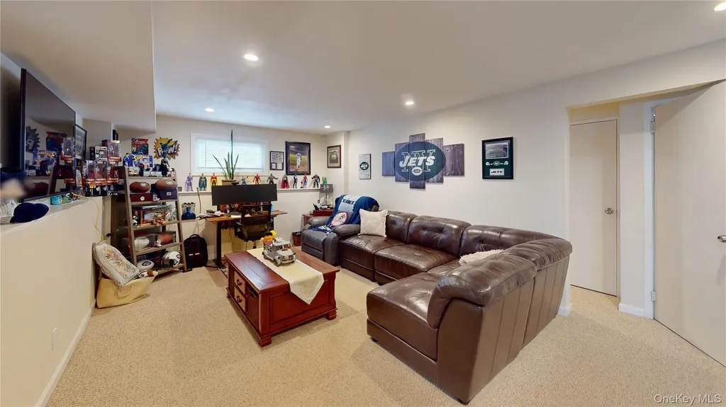 8 Mulberry Drive Smithtown NY 11787