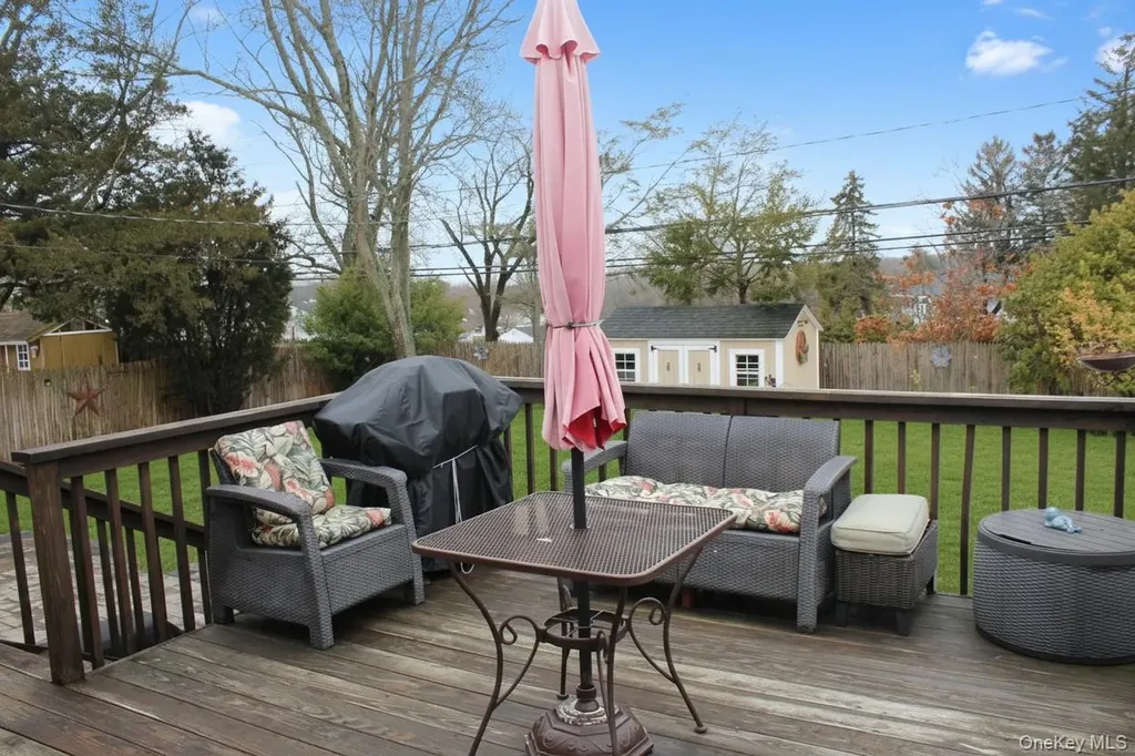 8 Mulberry Drive Smithtown NY 11787