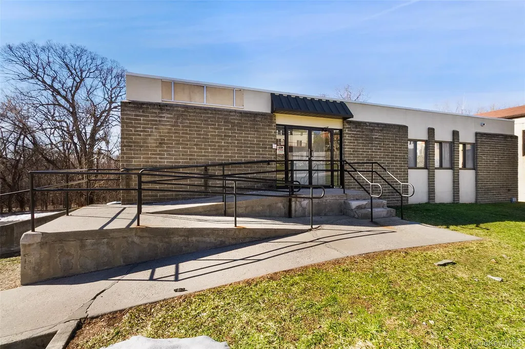 23 Snowden Avenue Ossining NY 10562