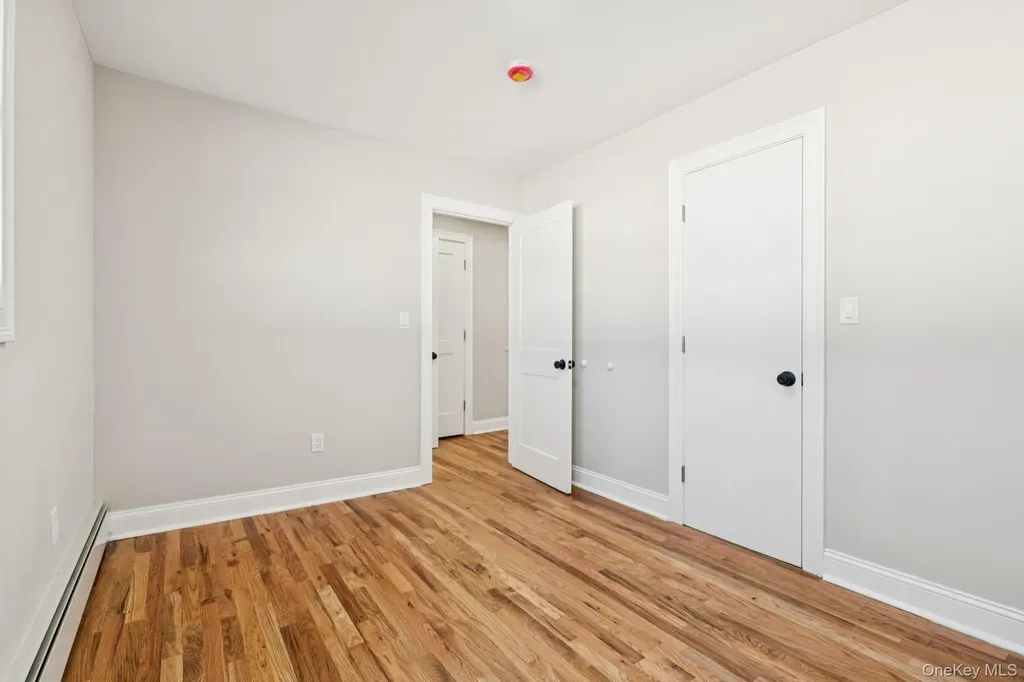 38 Somerset Road E Amityville NY 11701