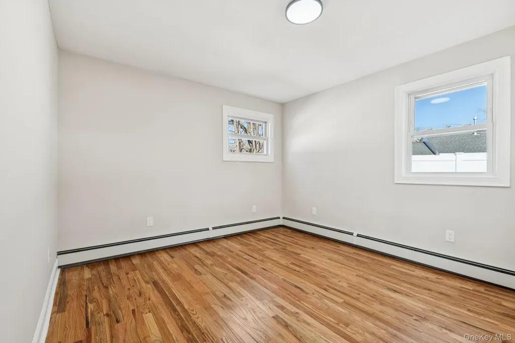 38 Somerset Road E Amityville NY 11701