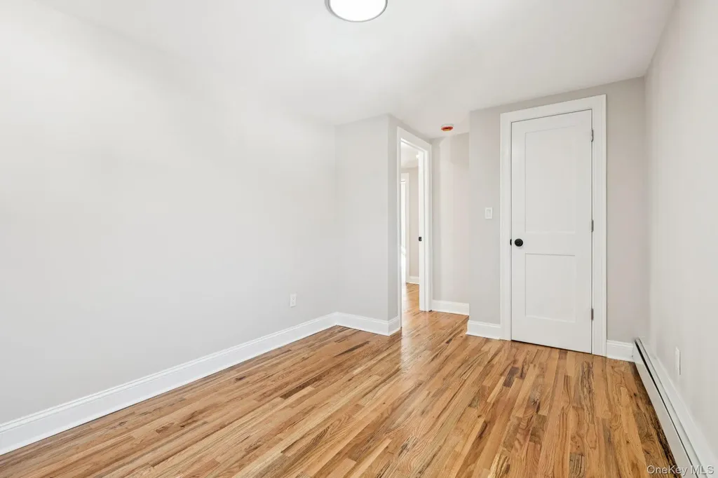 38 Somerset Road E Amityville NY 11701