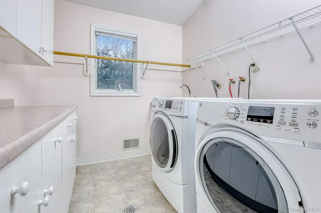 23 S Parker Drive Monsey NY 10952
