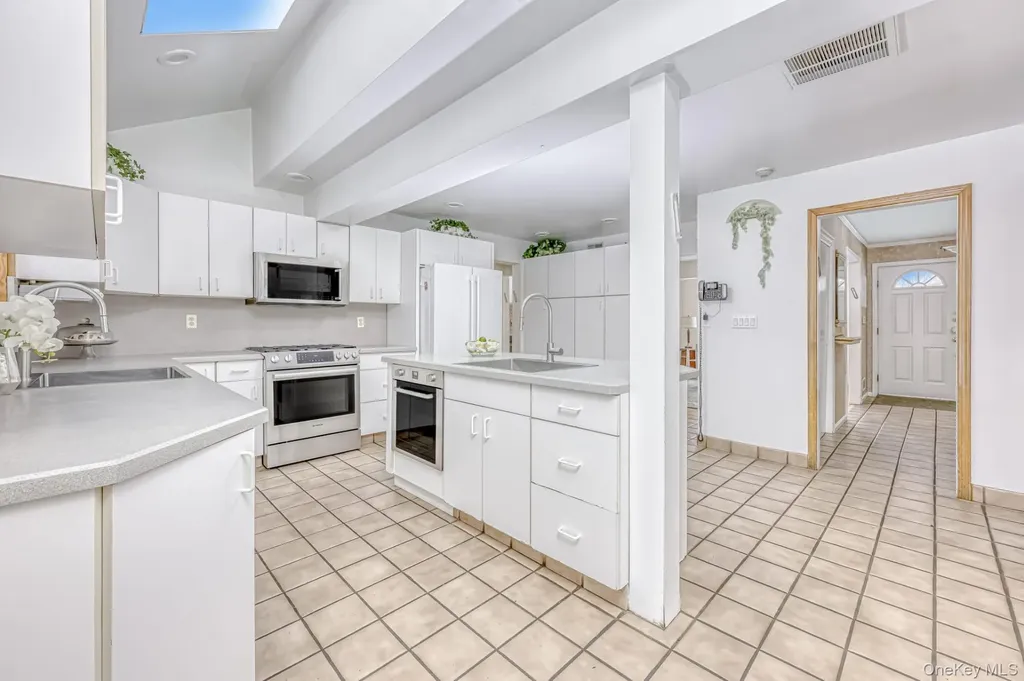 23 S Parker Drive Monsey NY 10952