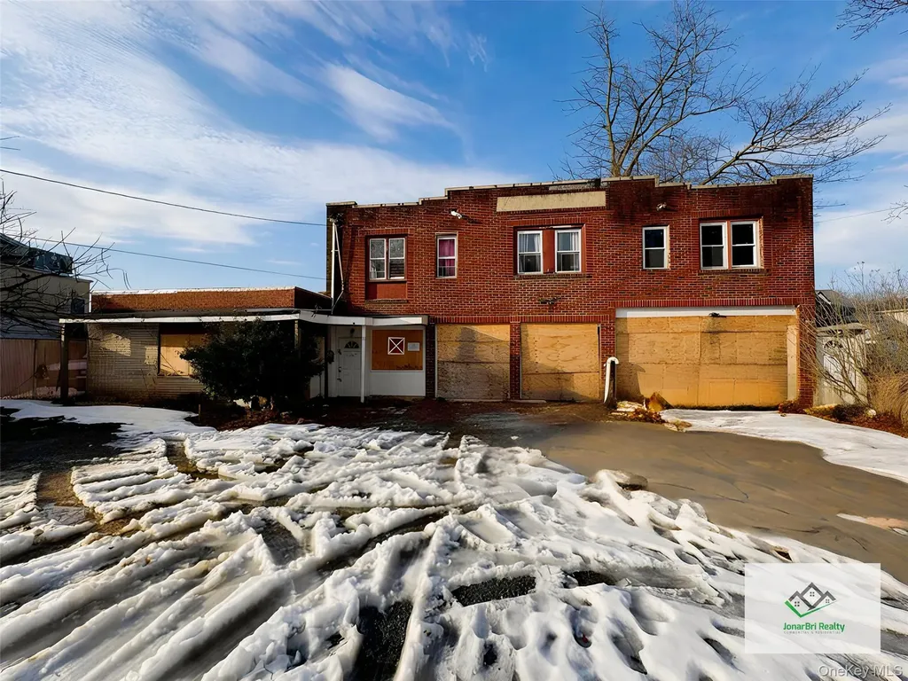 21 E Clinton Avenue Roosevelt NY 11575