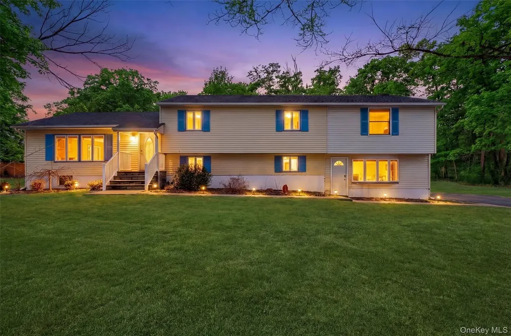 16 Orchard Lane Hopewell Junction NY 12533