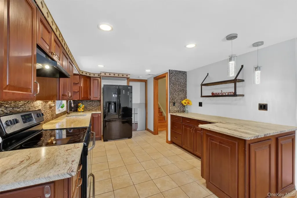 16 Orchard Lane Hopewell Junction NY 12533