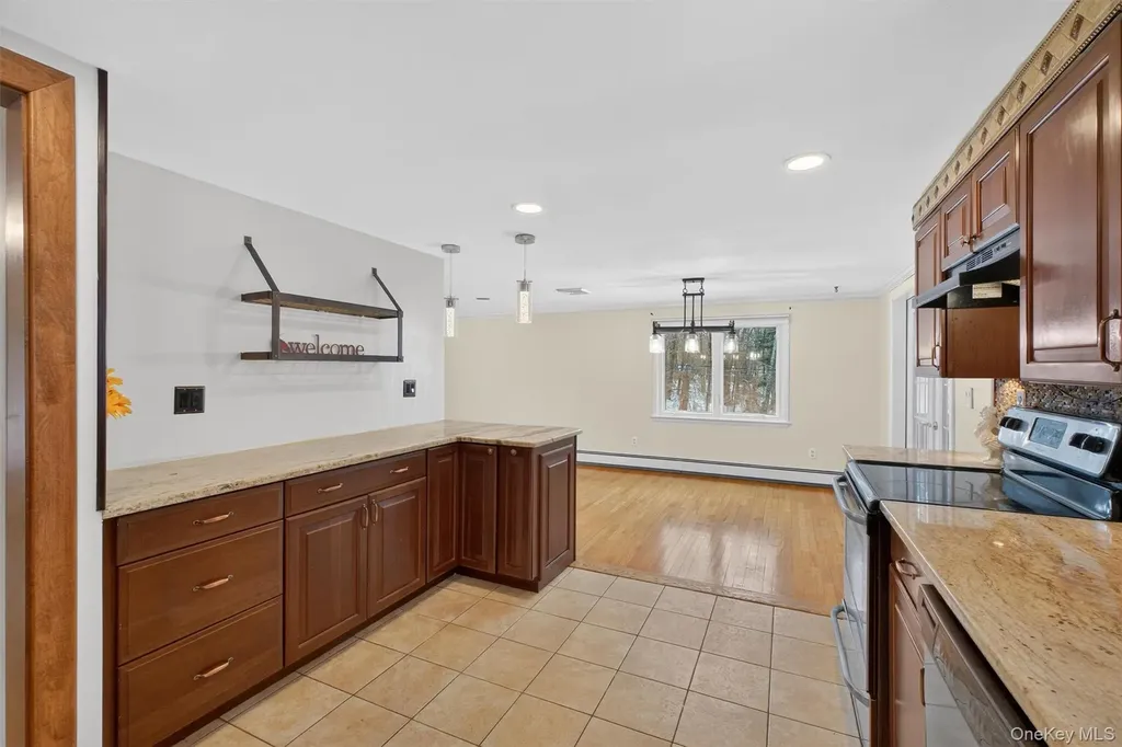 16 Orchard Lane Hopewell Junction NY 12533
