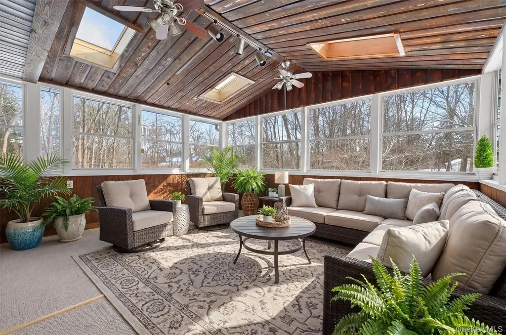 16 Orchard Lane Hopewell Junction NY 12533
