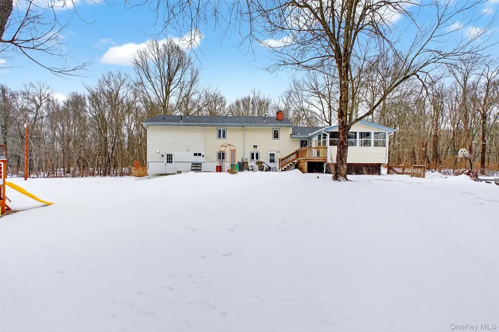 16 Orchard Lane Hopewell Junction NY 12533
